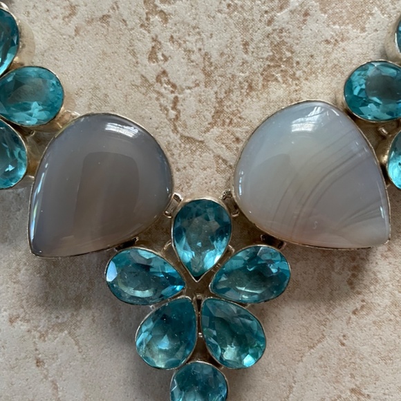 Gorgeous Sterling Silver custom made blue topaz necklace - Picture 2 of 14